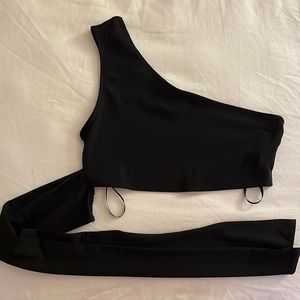 Small crop top, with tie on side.